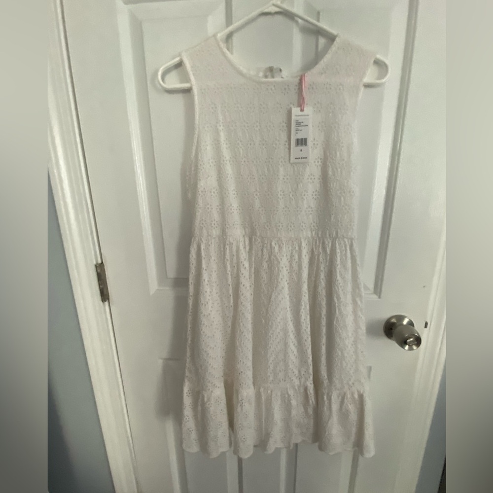 Vineyard Vines white eyelet dress